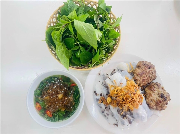 Bánh Cuốn Nóng