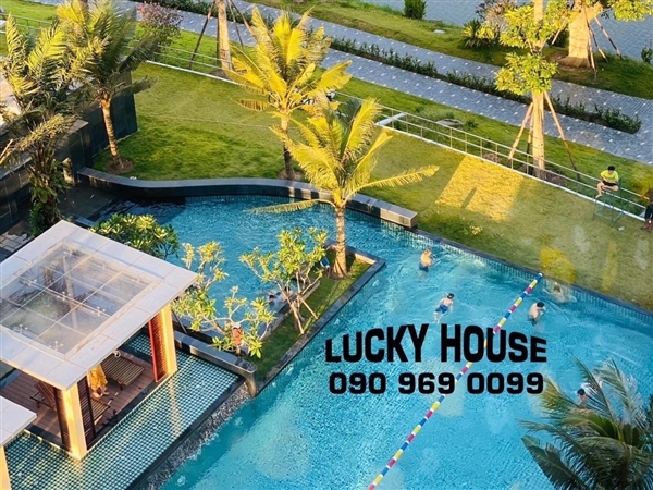 Lucky House