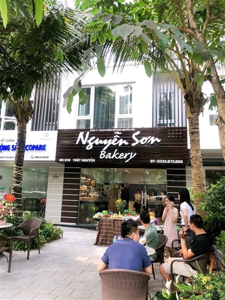 Nguyễn Sơn Bakery